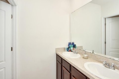 Casa en venta en Auburndale, Florida, 5 dormitorios, 251.21 m2 № 2143874 - foto 19