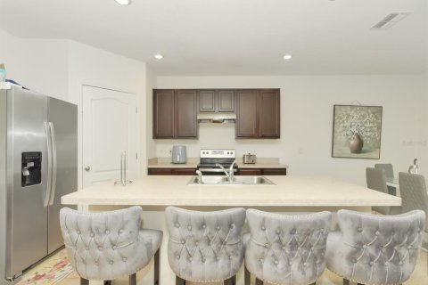 Casa en venta en Auburndale, Florida, 5 dormitorios, 251.21 m2 № 2143874 - foto 4