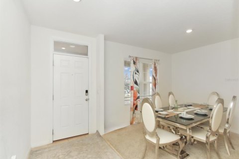 Casa en venta en Auburndale, Florida, 5 dormitorios, 251.21 m2 № 2143874 - foto 6