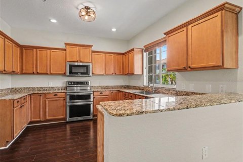 Townhouse in Palmetto, Florida 4 bedrooms, 241.92 sq.m. № 2127104 - photo 12