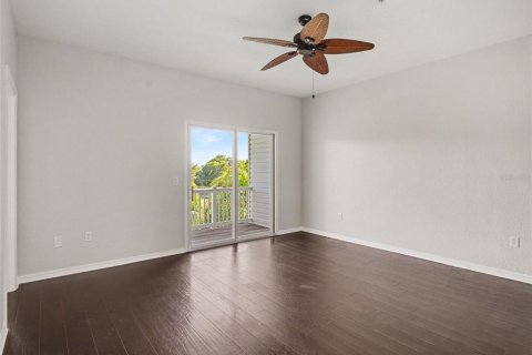 Townhouse in Palmetto, Florida 4 bedrooms, 241.92 sq.m. № 2127104 - photo 21