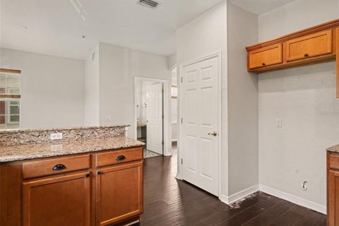 Townhouse in Palmetto, Florida 4 bedrooms, 241.92 sq.m. № 2127104 - photo 13