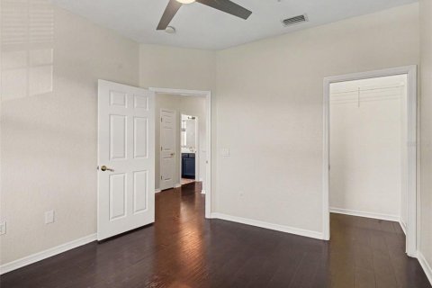 Townhouse in Palmetto, Florida 4 bedrooms, 241.92 sq.m. № 2127104 - photo 24