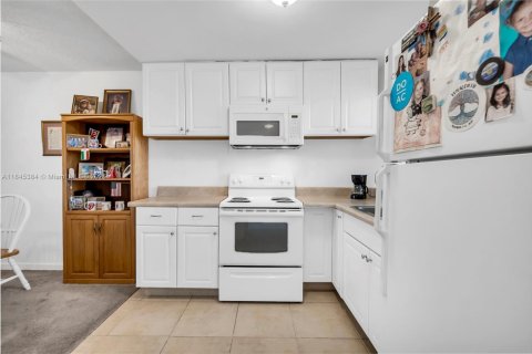 Copropriété à vendre à Sunrise, Floride: 1 chambre, 59.46 m2 № 1841068 - photo 8