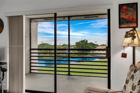 Copropriété à vendre à Sunrise, Floride: 1 chambre, 59.46 m2 № 1841068 - photo 6
