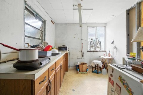 House in Pinellas Park, Florida 1 bedroom, 59.46 sq.m. № 1907946 - photo 7