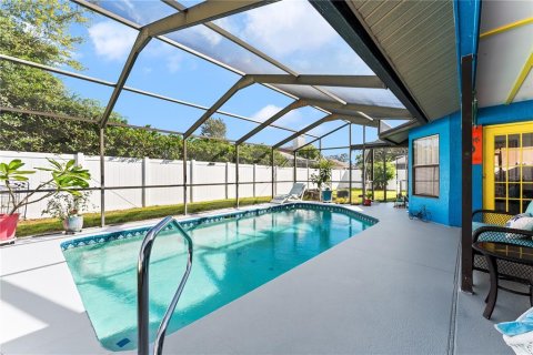 House in Spring Hill, Florida 2 bedrooms, 137.5 sq.m. № 2404986 - photo 23