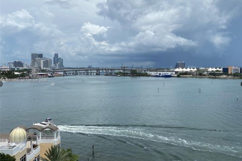 Copropriété à louer à Miami, Floride: 1 chambre, 88.63 m2 № 1998982 - photo 26