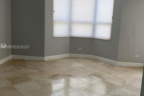 Copropriété à louer à Miami, Floride: 1 chambre, 88.63 m2 № 1998982 - photo 23