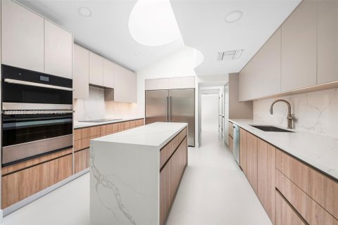 Casa en alquiler en Coral Gables, Florida, 5 dormitorios, 439.89 m2 № 2088558 - foto 7
