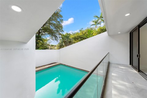 Casa en alquiler en Coral Gables, Florida, 5 dormitorios, 439.89 m2 № 2088558 - foto 17