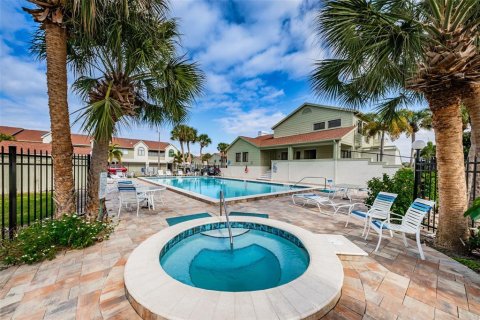 Купить таунхаус в Данедин, Флорида 9 комнат, 123.37м2, № 1567405 - фото 5