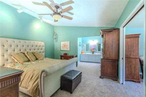 Townhouse in Ormond Beach, Florida 3 bedrooms, 182.27 sq.m. № 2157345 - photo 18