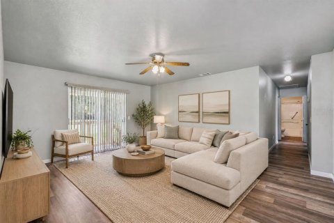 Casa en venta en Orlando, Florida, 3 dormitorios, 121.52 m2 № 2384151 - foto 3