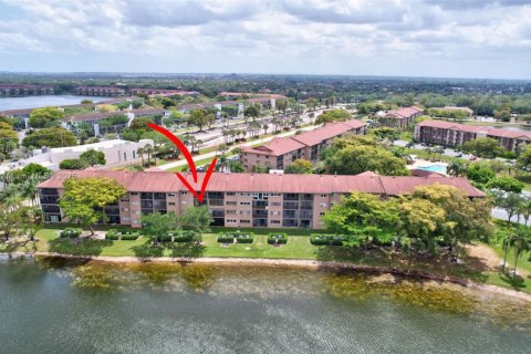 Condo in Pembroke Pines, Florida, 2 bedrooms  № 1712401 - photo 26