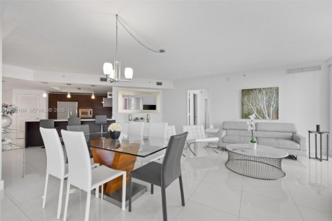 Купить кондоминиум в Санни-Айлс-Бич, Флорида 3 спальни, 135.73м2, № 2006566 - фото 12