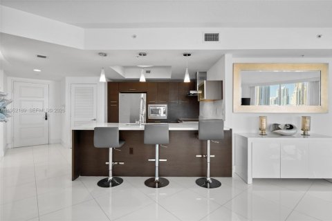 Купить кондоминиум в Санни-Айлс-Бич, Флорида 3 спальни, 135.73м2, № 2006566 - фото 9