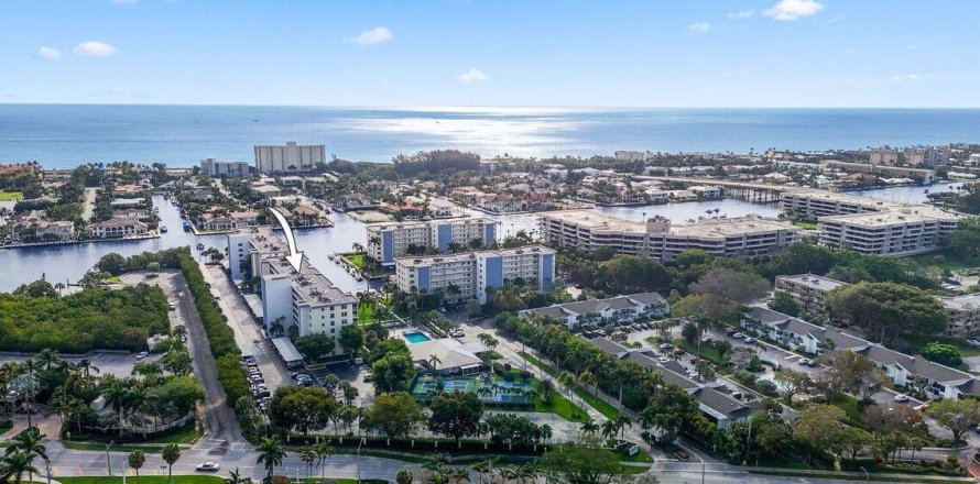 Condo à Delray Beach, Floride, 2 chambres № 2245709