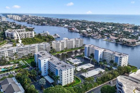 Copropriété à vendre à Delray Beach, Floride: 2 chambres, 101.45 m2 № 2245709 - photo 2