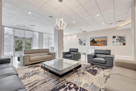 Condominio en venta en Hollywood, Florida, 1 dormitorio, 82.03 m2 № 1731617 - foto 29