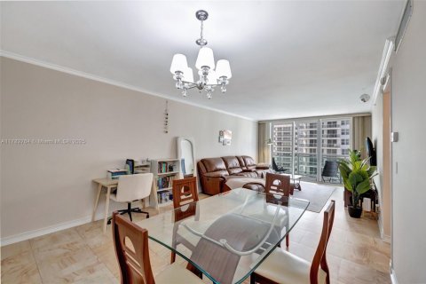 Condominio en venta en Hollywood, Florida, 1 dormitorio, 82.03 m2 № 1731617 - foto 6