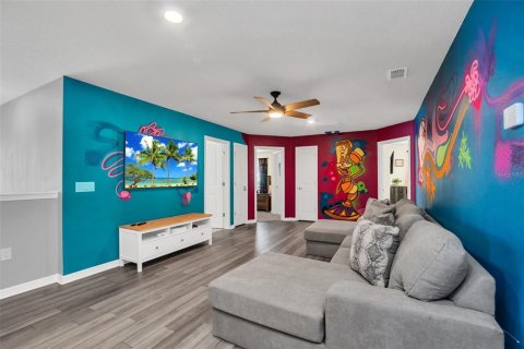 House in Davenport, Florida 10 bedrooms, 408.68 sq.m. № 1759447 - photo 20