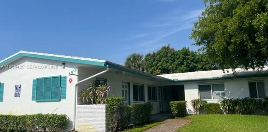 Immobilier commercial à Fort Lauderdale, Floride 248.33 m2 № 2031981