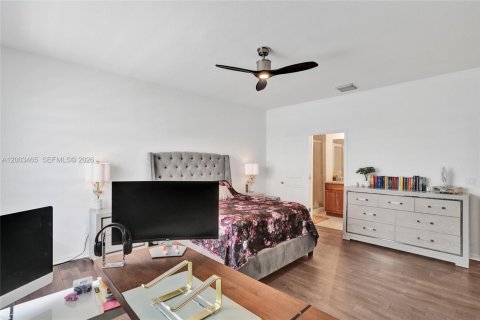 Townhouse in Hollywood, Florida 3 bedrooms, 145.02 sq.m. № 2068099 - photo 27