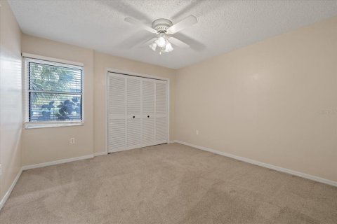 Condo in New Port Richey, Florida, 2 bedrooms  № 2379207 - photo 22