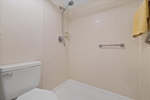 Condo in New Port Richey, Florida, 2 bedrooms  № 2379207 - photo 20