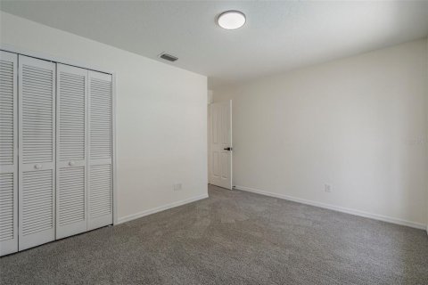 House in Valrico, Florida 4 bedrooms, 183.76 sq.m. № 1918077 - photo 30
