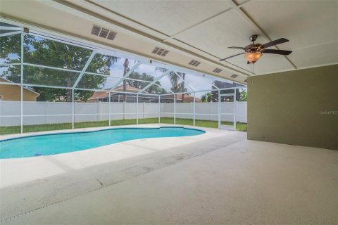 House in Valrico, Florida 4 bedrooms, 183.76 sq.m. № 1918077 - photo 7