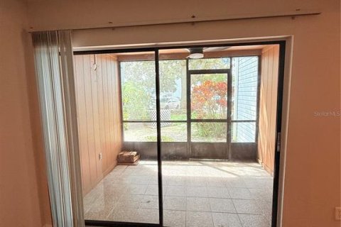 Condo in Orlando, Florida, 2 bedrooms  № 1916470 - photo 6