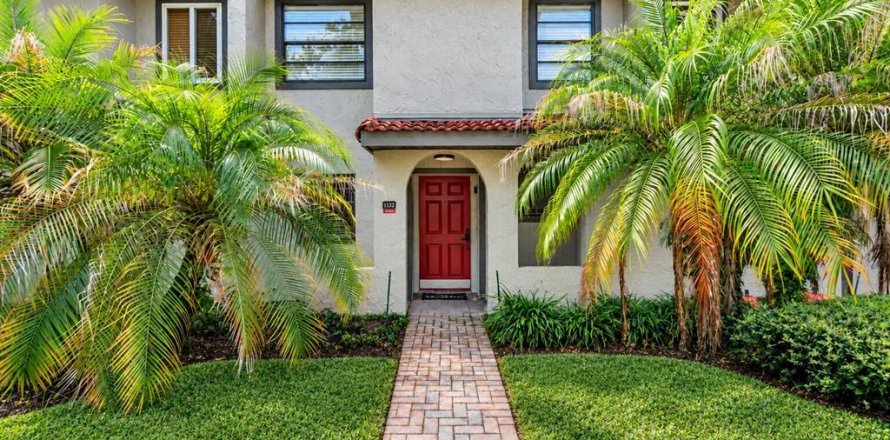 Townhouse in Kissimmee, Florida 2 bedrooms, 97.73 sq.m. № 2393752