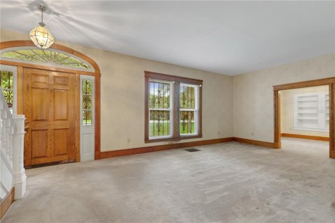 House in Bartow, Florida 6 bedrooms, 442.21 sq.m. № 2201550 - photo 4