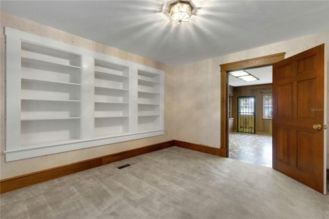 Купить виллу или дом в Бартоу, Флорида 13 комнат, 442.21м2, № 2201550 - фото 24