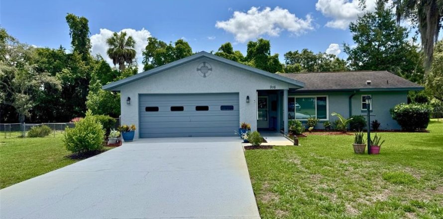 Casa en Inverness, Florida 2 dormitorios, 133.04 m2 № 1789205