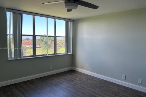 Copropriété à louer à Lauderhill, Floride: 2 chambres, 98.48 m2 № 1961382 - photo 16