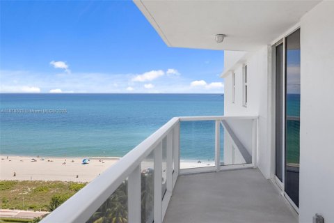 Condo in Miami Beach, Florida, 1 bedroom  № 2013885