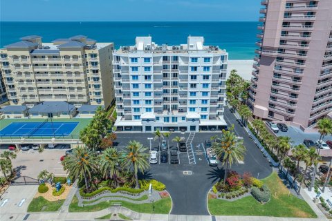 Condominio en alquiler en Clearwater, Florida, 3 dormitorios, 218.78 m2 № 1669850 - foto 1