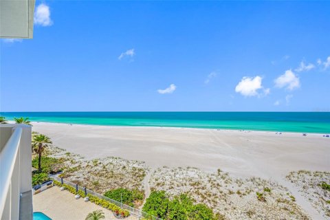 Condominio en alquiler en Clearwater, Florida, 3 dormitorios, 218.78 m2 № 1669850 - foto 2