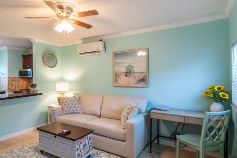 Propiedad comercial en West Palm Beach, Florida 3 habitaciones, 46.45 m2 № 2250753