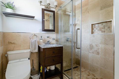 Propiedad comercial en alquiler en West Palm Beach, Florida, 3 habitaciones, 46.45 m2 № 2250753 - foto 9