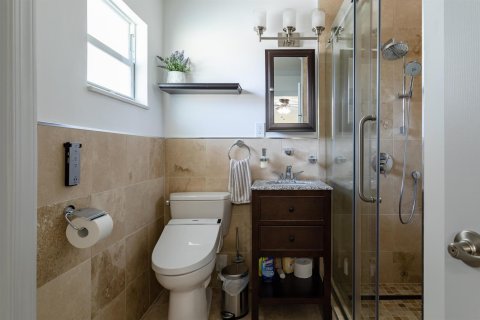 Propiedad comercial en alquiler en West Palm Beach, Florida, 3 habitaciones, 46.45 m2 № 2250753 - foto 11