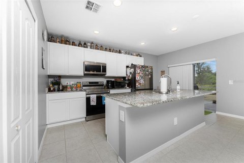 House in Punta Gorda, Florida 4 bedrooms, 188.78 sq.m. № 2118796 - photo 12