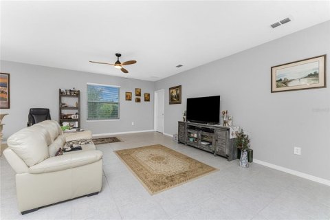 House in Punta Gorda, Florida 4 bedrooms, 188.78 sq.m. № 2118796 - photo 18