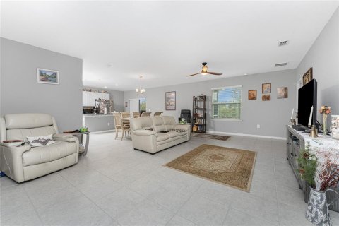 House in Punta Gorda, Florida 4 bedrooms, 188.78 sq.m. № 2118796 - photo 7