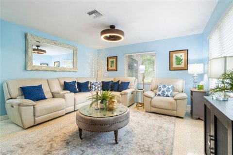 Casa en venta en Saint Petersburg, Florida, 2 dormitorios, 104.24 m2 № 2387553 - foto 6