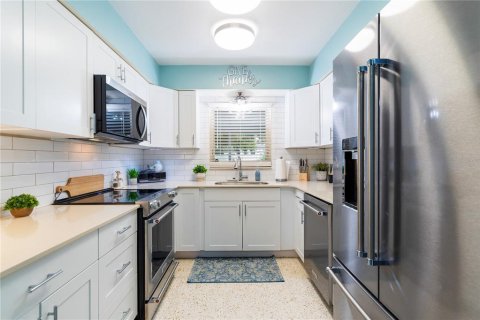 Casa en venta en Saint Petersburg, Florida, 2 dormitorios, 104.24 m2 № 2387553 - foto 9