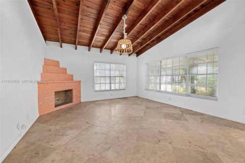 Снять в аренду виллу или дом в Холливуд, Флорида 4 спальни, 164.99м2, № 1992454 - фото 9